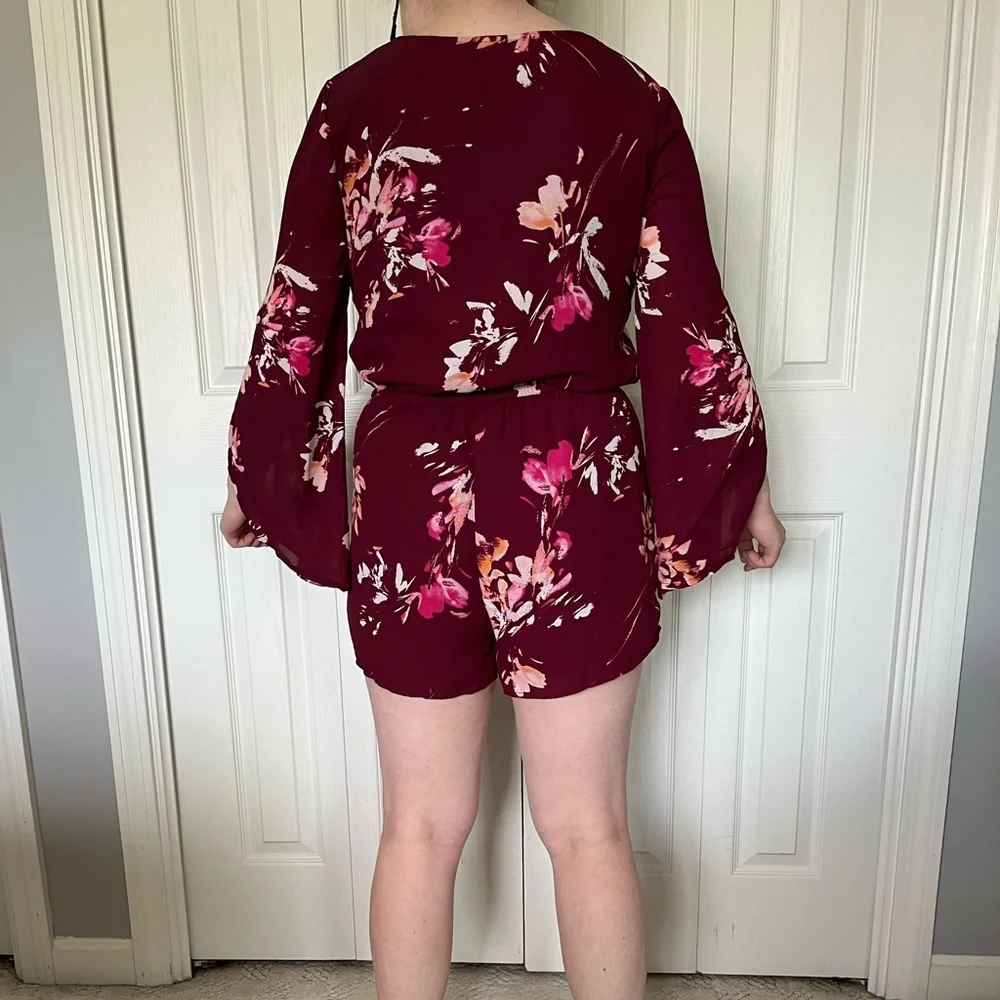 Arizona Jean Co. Floral Romper NWT - Picture 3 of 13